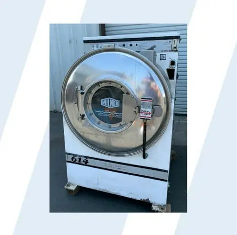 Milnor AAL5820406, Coin Operated Front Load Washer 30015C4A (AS-IS) - 1/4